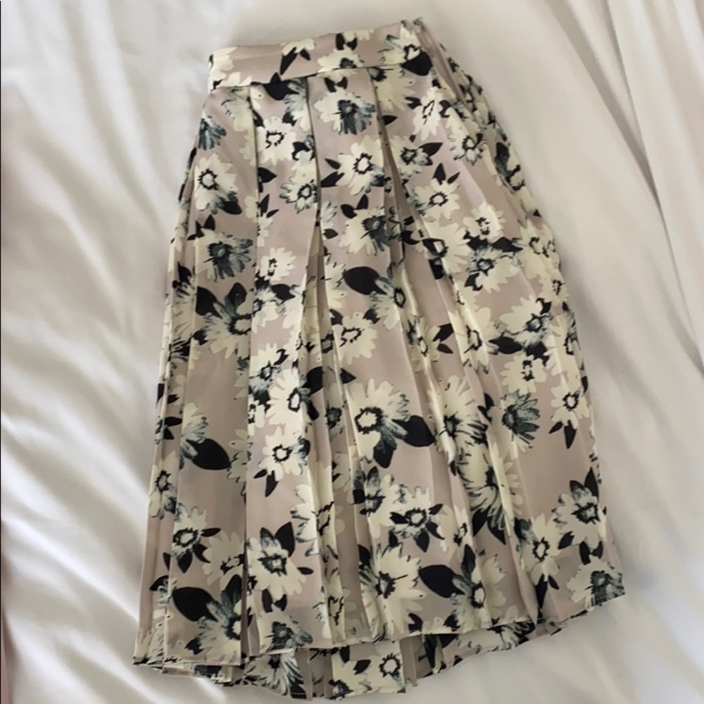 Banana republic skirt, size 2.